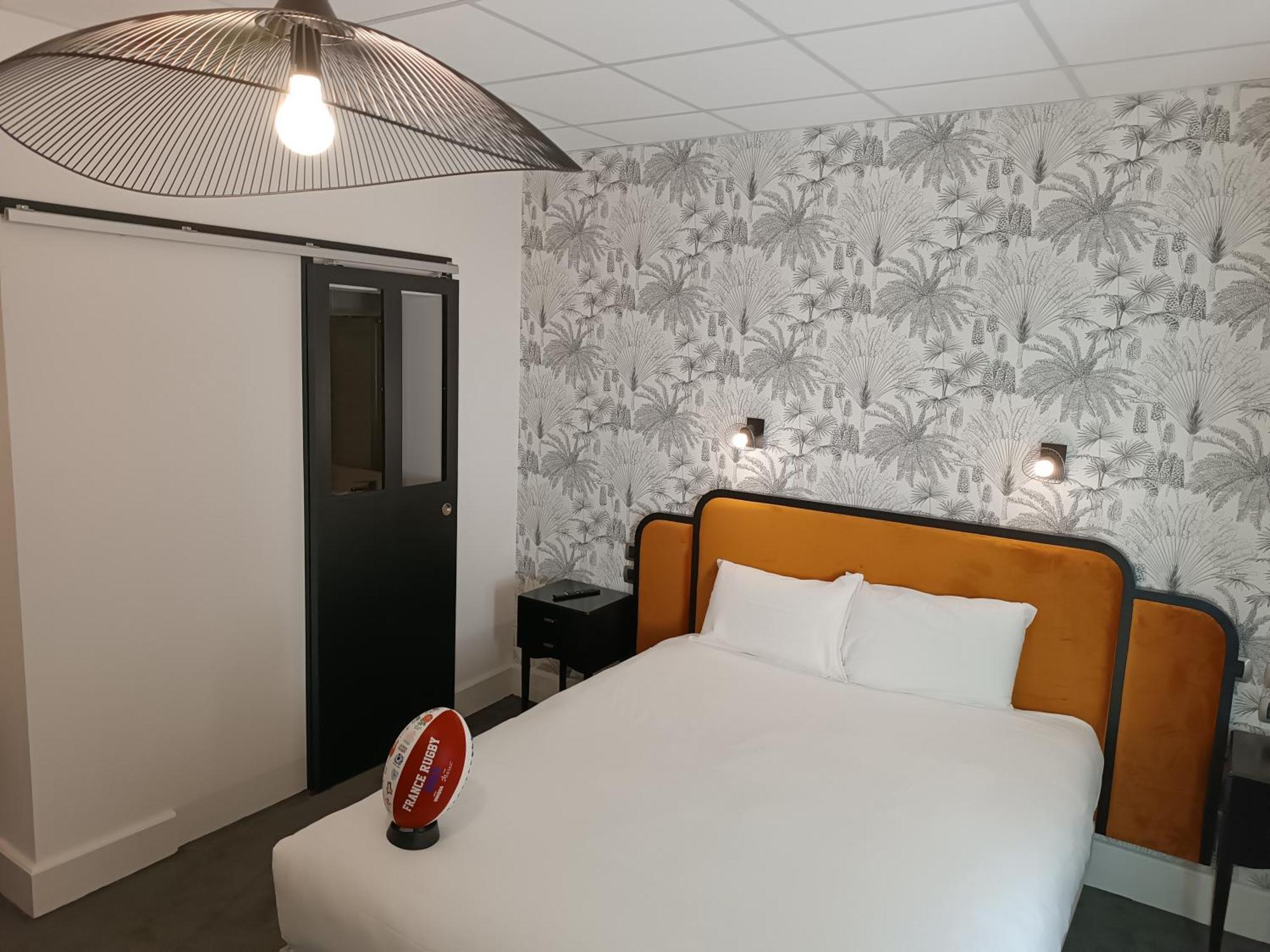 Contact Hotel Limoges - Hotel Des Deux Moulins מראה חיצוני תמונה